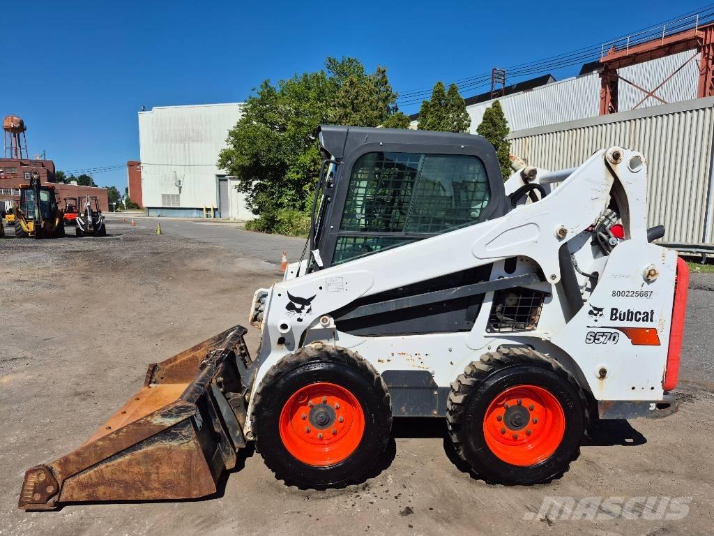 Bobcat S 570 滑移轉向裝載機