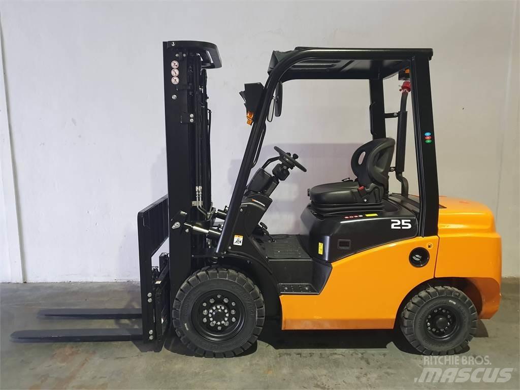  CPCD25T8 S4S 柴油卡車