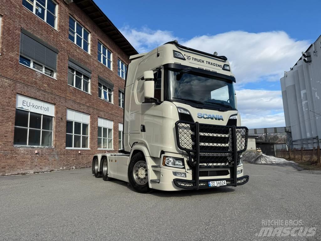 Scania S 590 曳引機組件