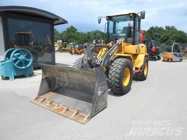 Volvo L30 GS 輪胎式裝載機