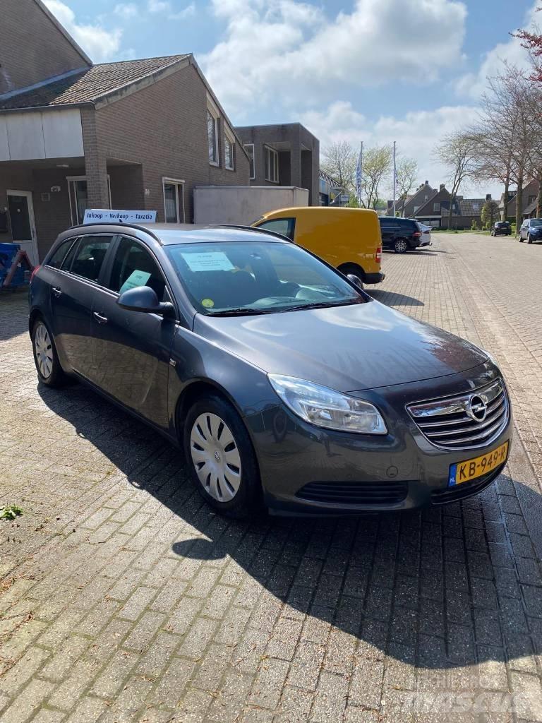 Opel Insignia 汽車