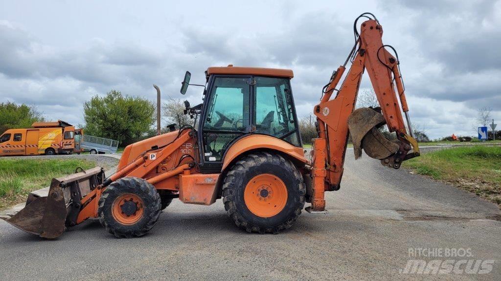 Fiat-Hitachi FB 100 反鏟裝載機