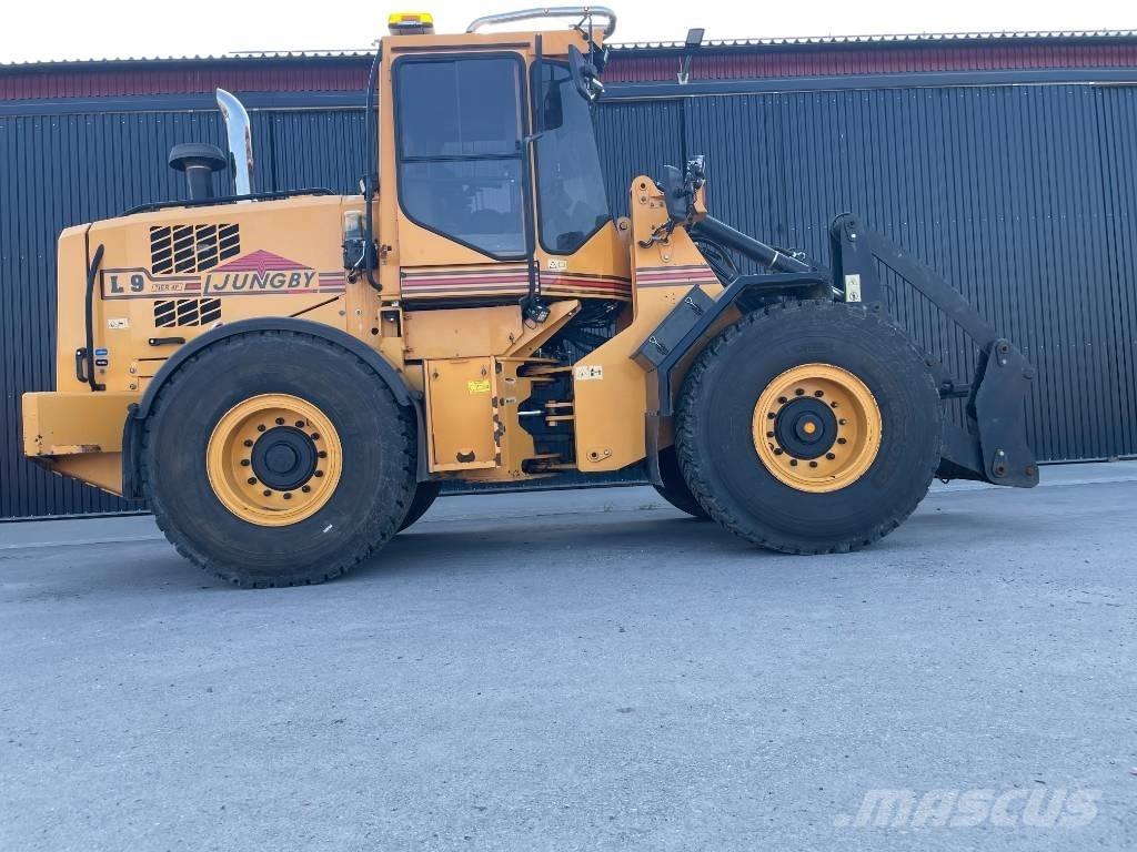 Ljungby L 9 輪胎式裝載機