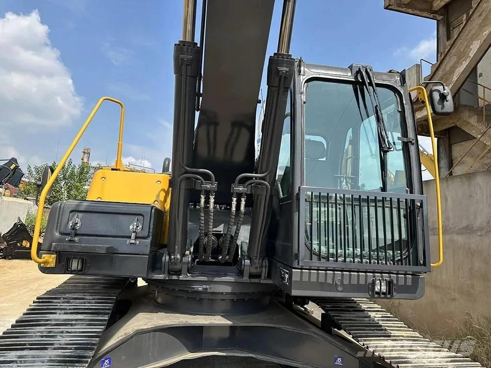 Volvo EC240D 履帶式 挖土機/掘鑿機/挖掘機