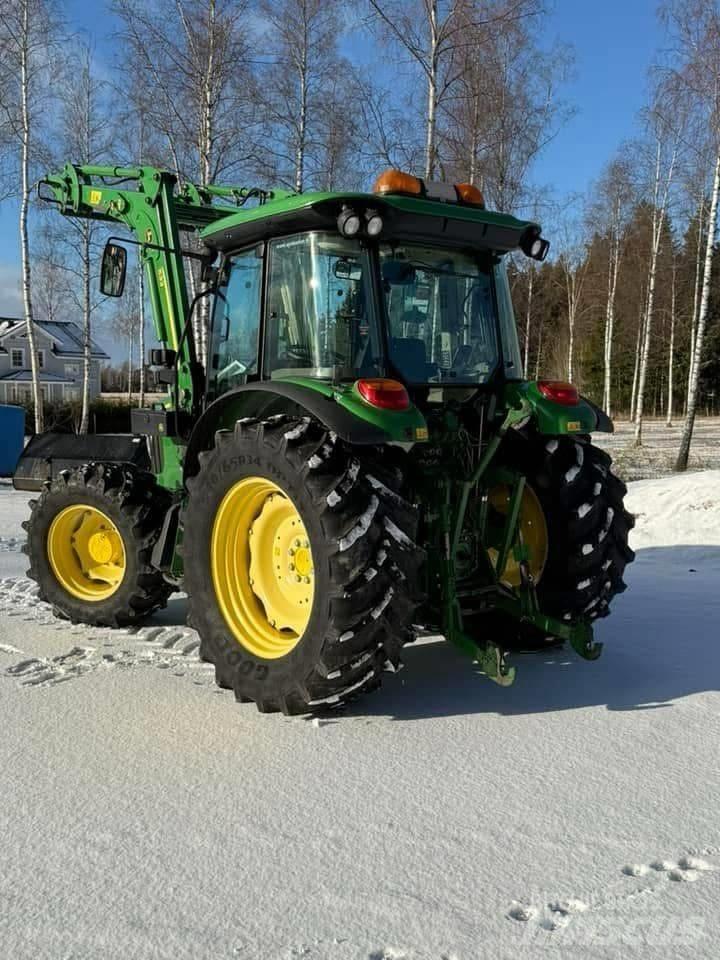 John Deere 5100R 曳引機