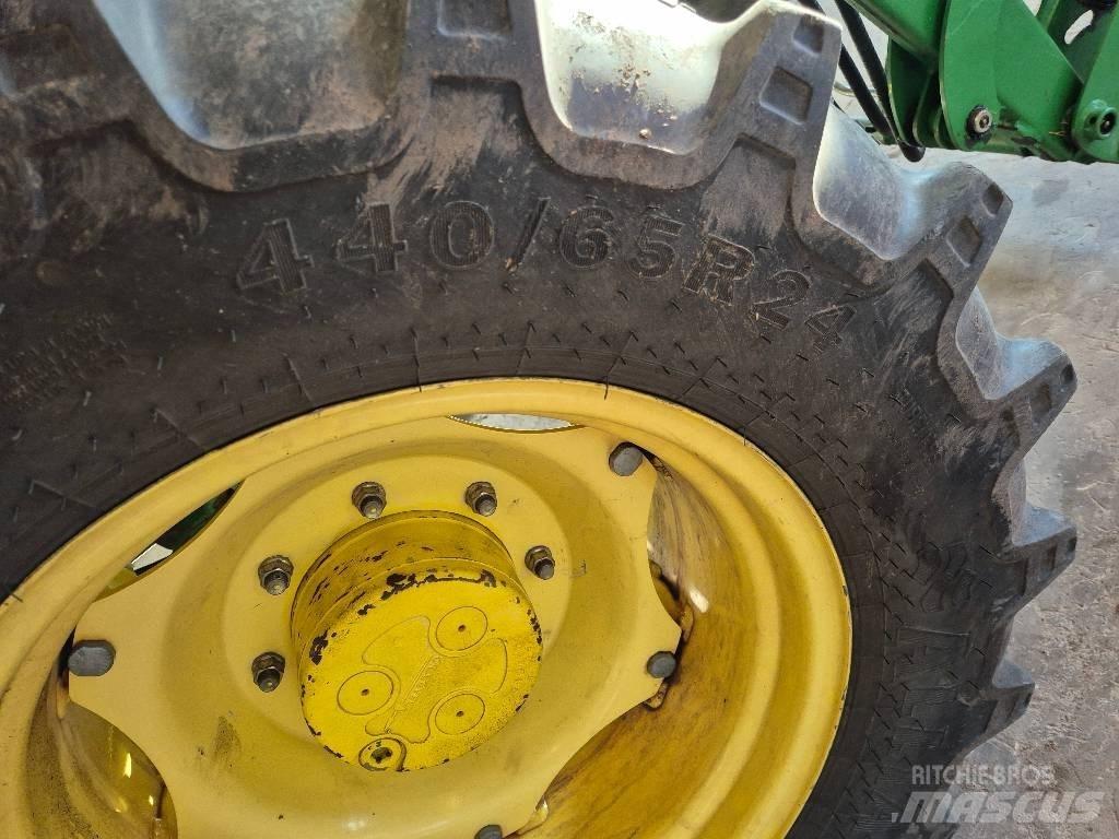 John Deere 5100R 曳引機