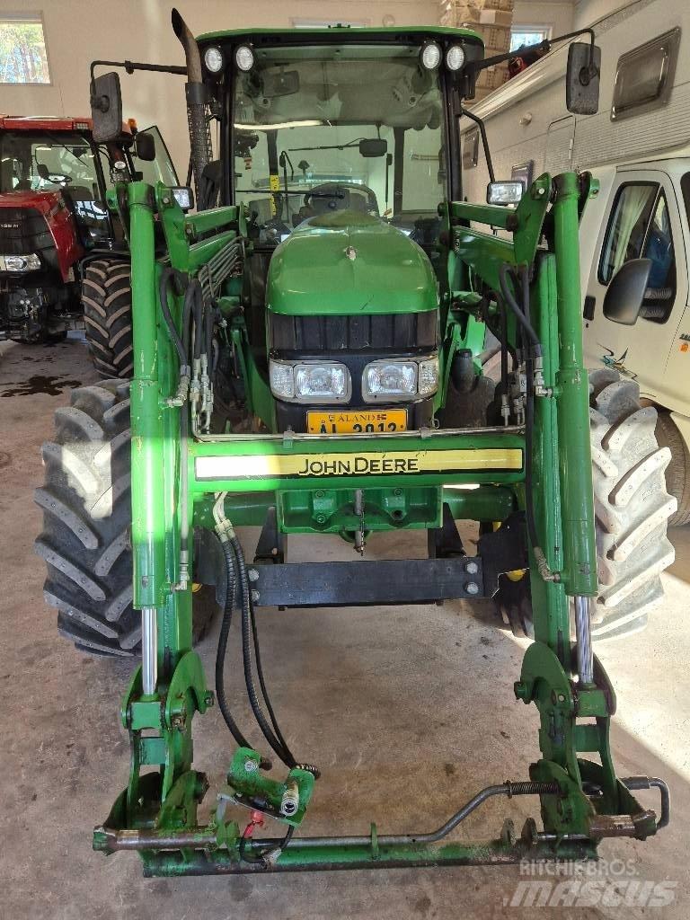 John Deere 5100R 曳引機