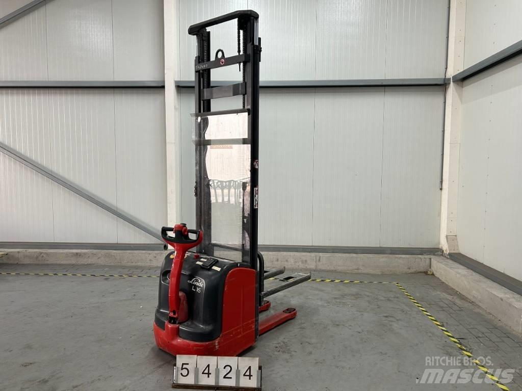 Linde T16L 自走式堆積機