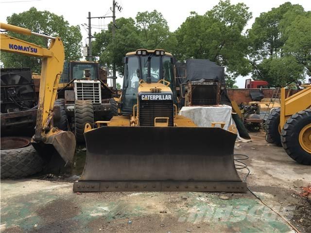 CAT D5K 履帶推土機
