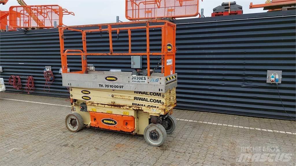 JLG 2030ES 剪式升降機
