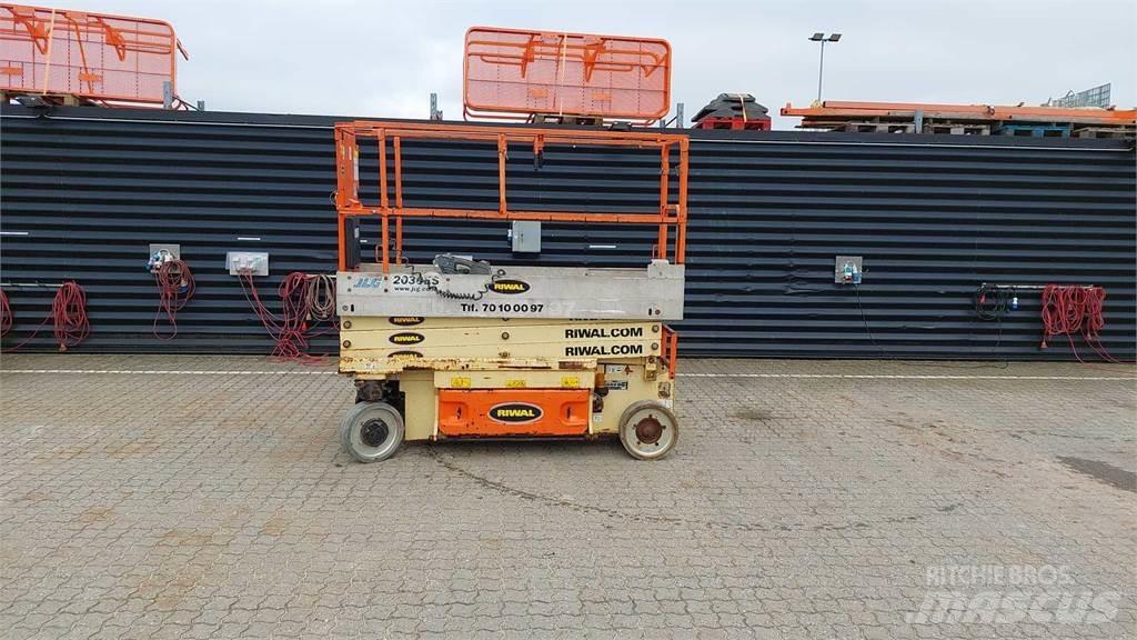 JLG 2030ES 剪式升降機