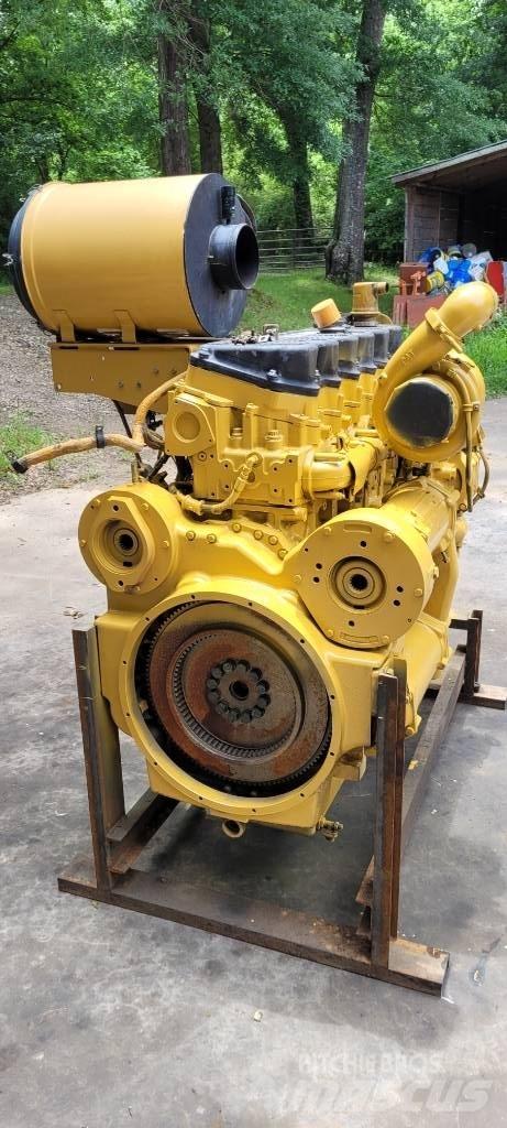CAT 740B ENGINE 鉸接式起吊車