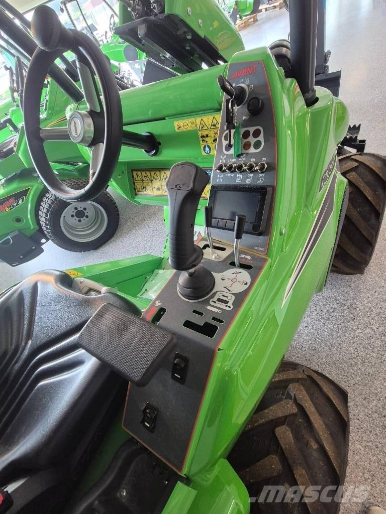 Avant 635 滑移轉向裝載機