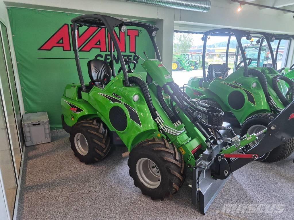 Avant 635 滑移轉向裝載機