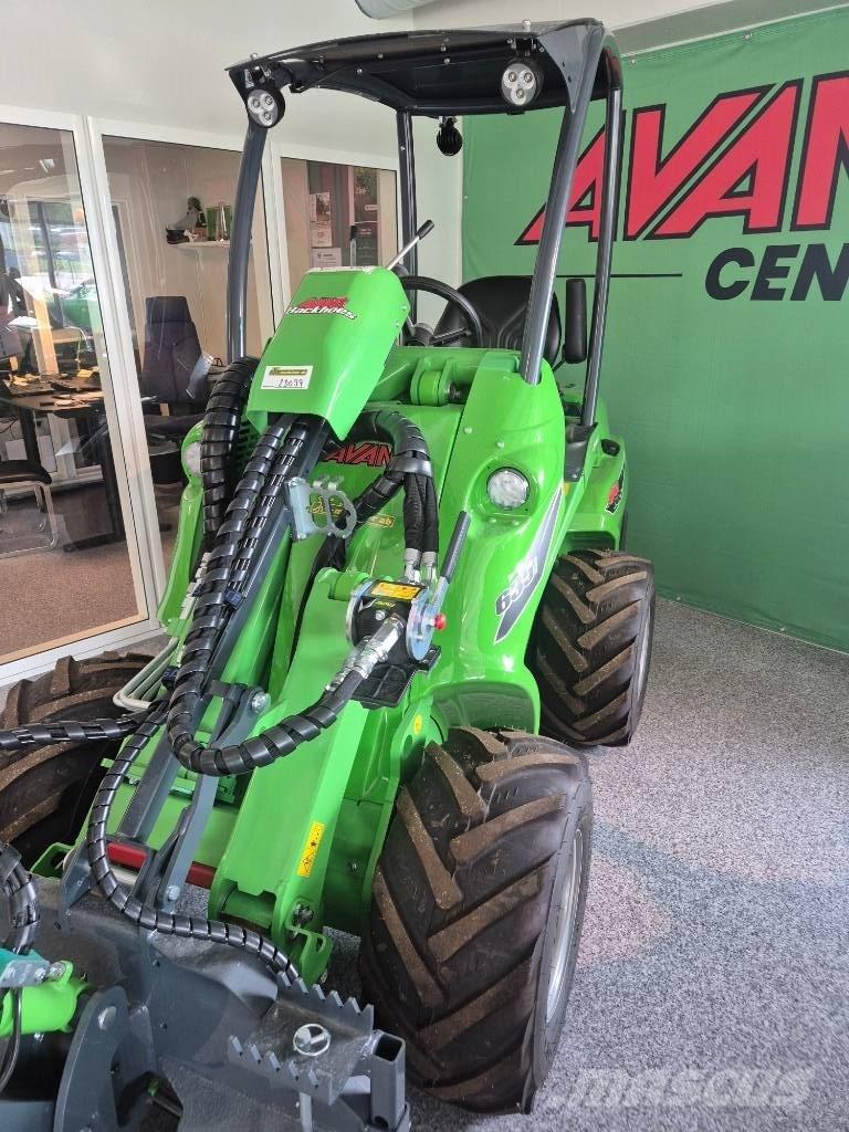 Avant 635 滑移轉向裝載機