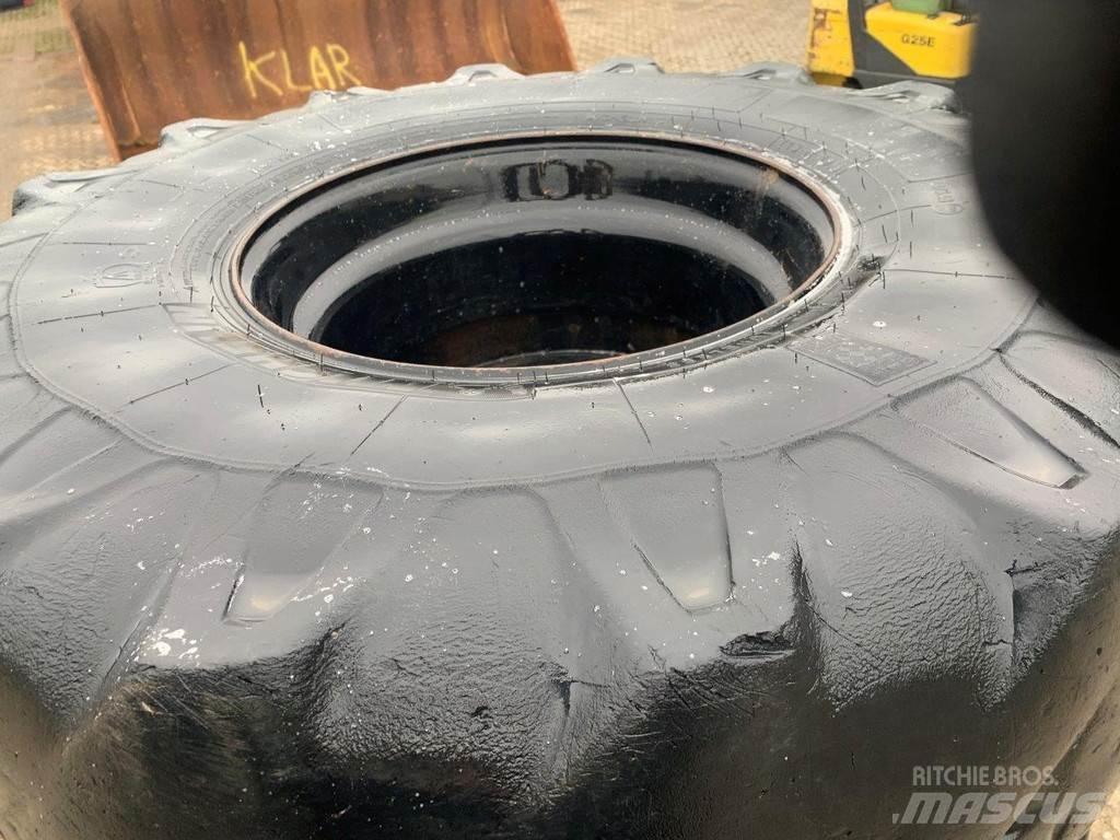 Michelin XF 輪胎、車輪和輪圈