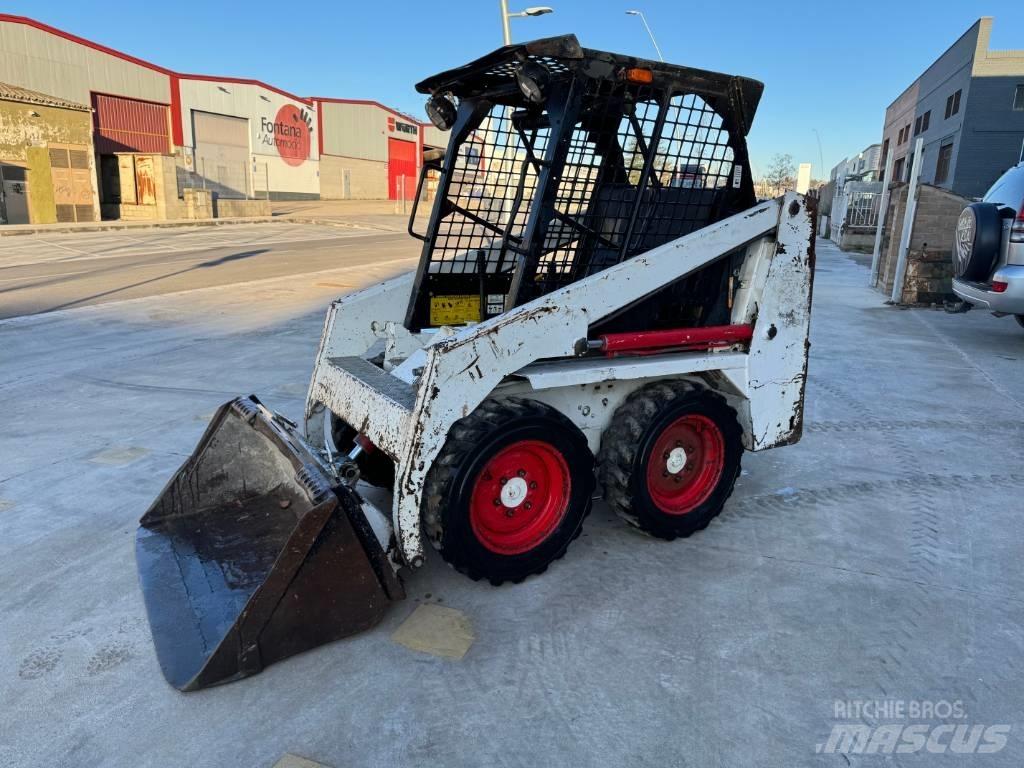 Bobcat 543 滑移轉向裝載機