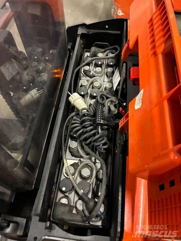 Toyota SWE120L 行走控制式堆積機