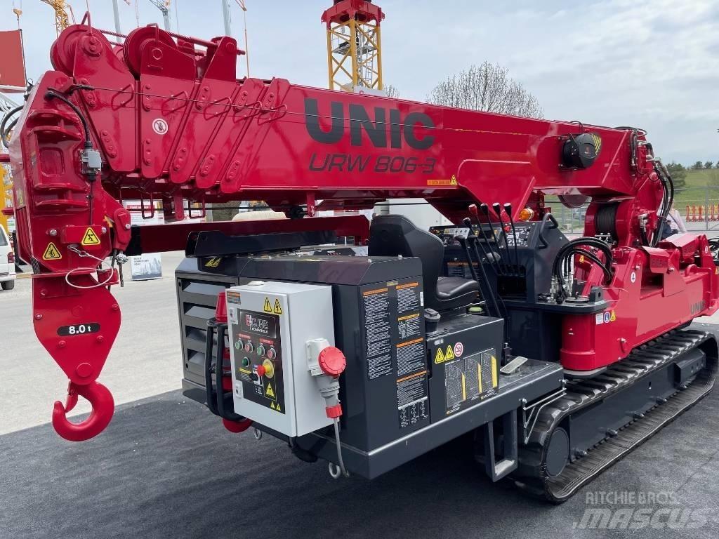 Unic URW-806-3 履帶式起重機