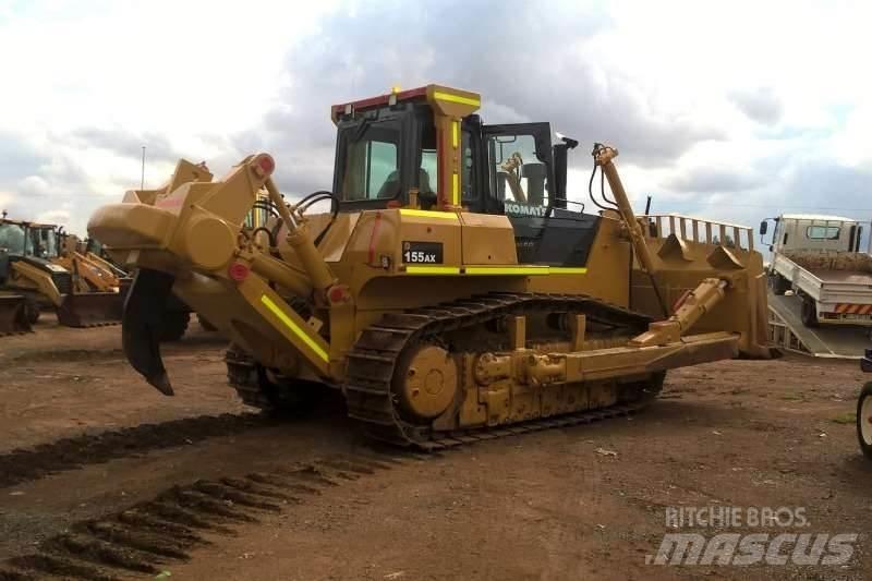 Komatsu D155-5 履帶推土機