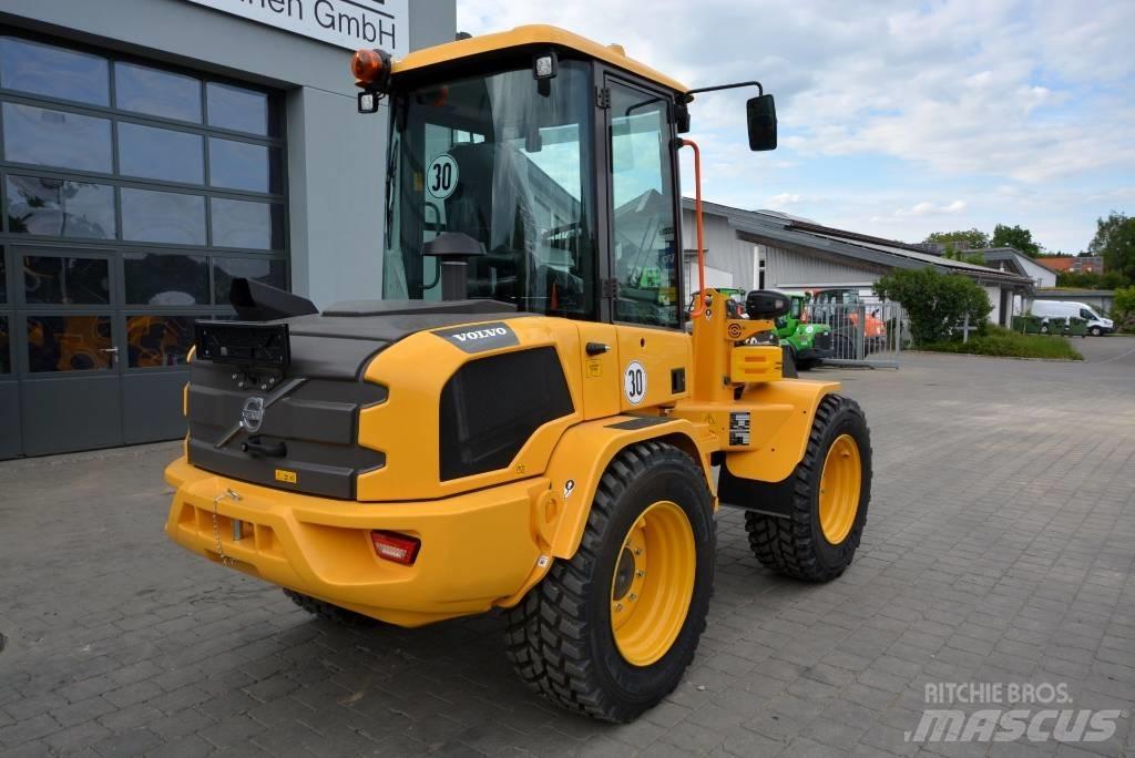 Volvo L 35 HS 輪胎式裝載機