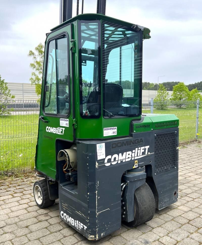Combilift CB 2500 四向前伸式堆高機(叉車)