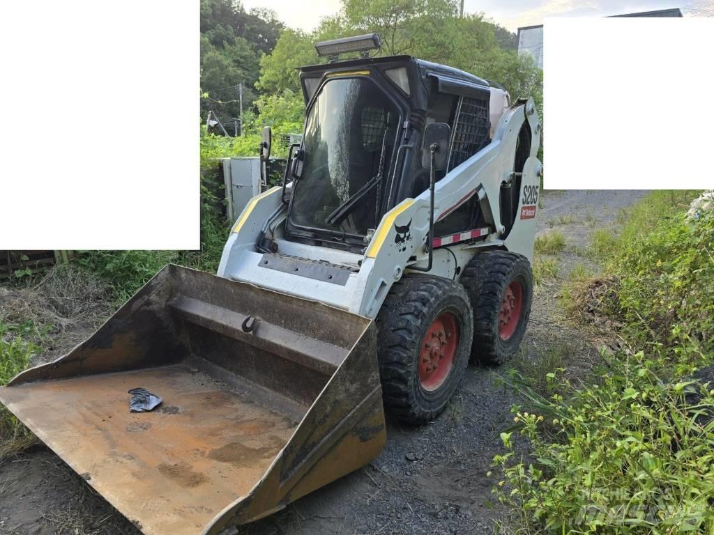 Bobcat S 205 滑移轉向裝載機