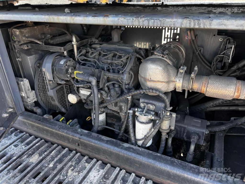 PowerScreen CT65 輸送機