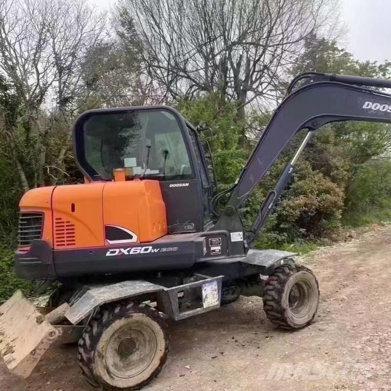 Kubota DX60w 旋轉式挖土機/掘鑿機/挖掘機