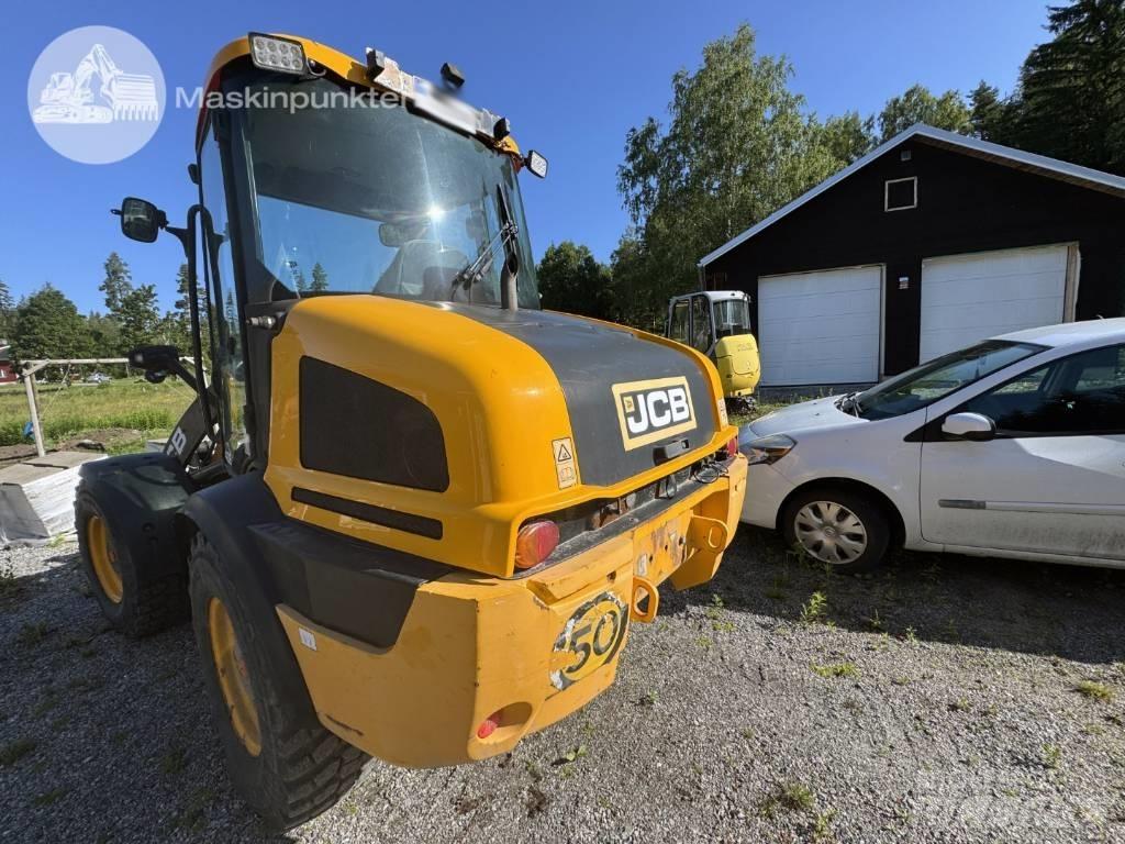 JCB 413 K 輪胎式裝載機