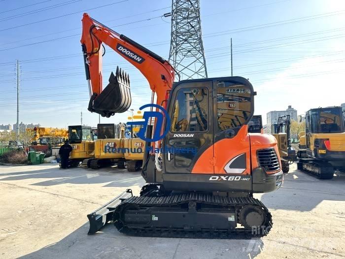 Doosan DX 60 小型挖土機/掘鑿機<7t(小型挖掘機)