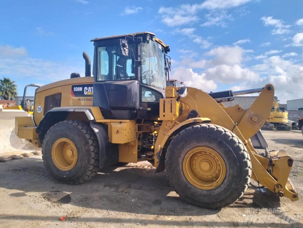 CAT 938 M 輪胎式裝載機