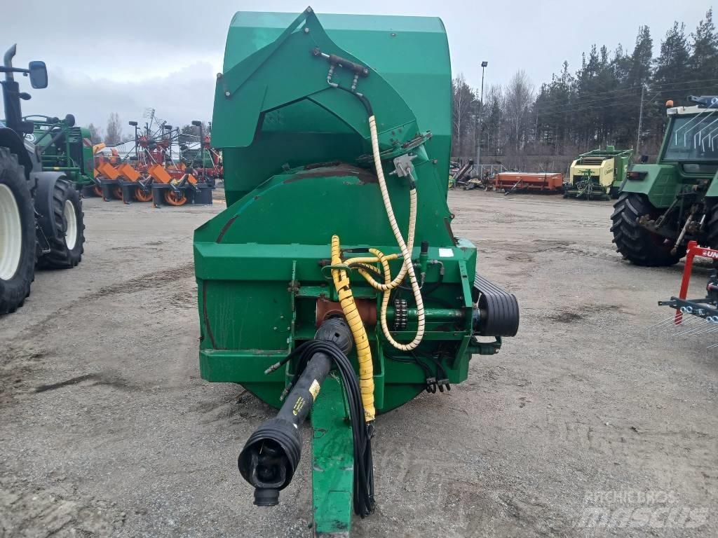 Agronic 250Ts 草捆撕碎機、切割機、拆袋機