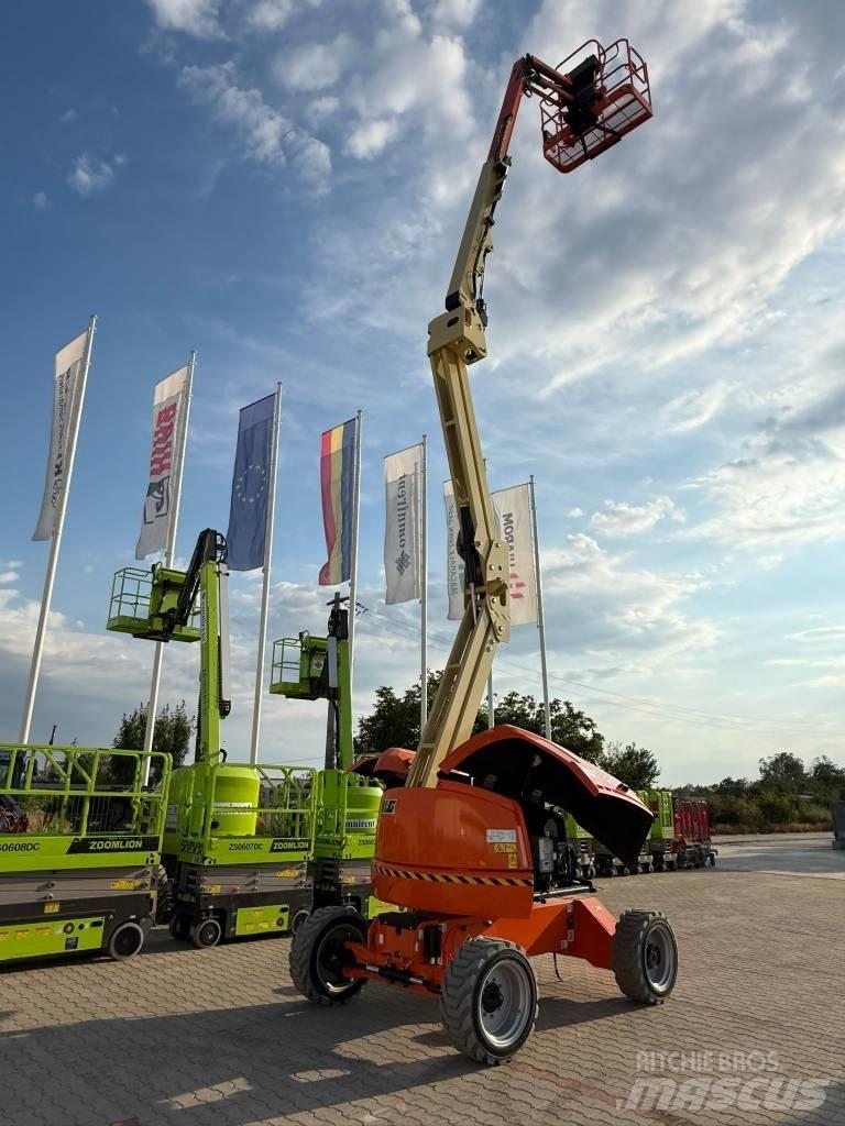 JLG EC450AJ 曲臂高空作業車