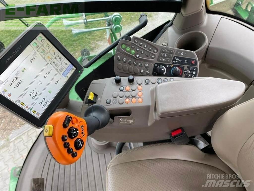 John Deere 9800 自走式飼料採集機