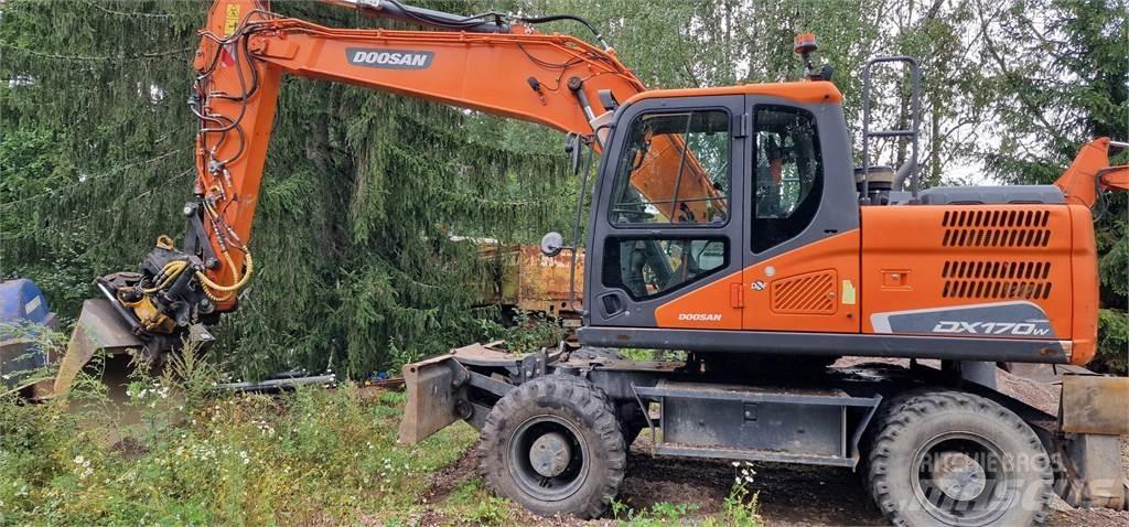 Doosan DX170W 旋轉式挖土機/掘鑿機/挖掘機