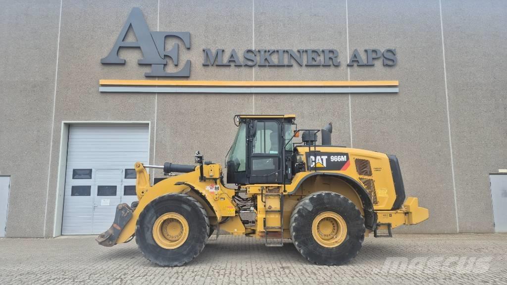 CAT 966 M 輪胎式裝載機