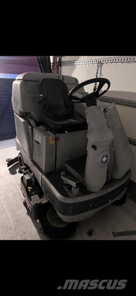 Nilfisk BR 1100S 洗地吸乾機