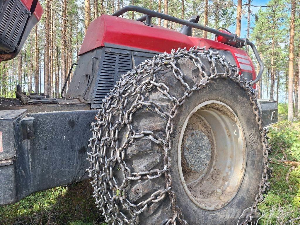 Komatsu 951 收穫機