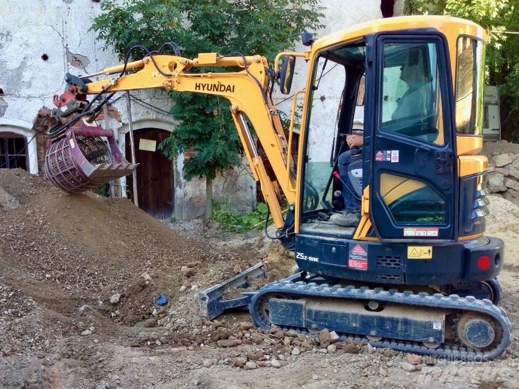 Hydraram HSB 300 移動式篩選機