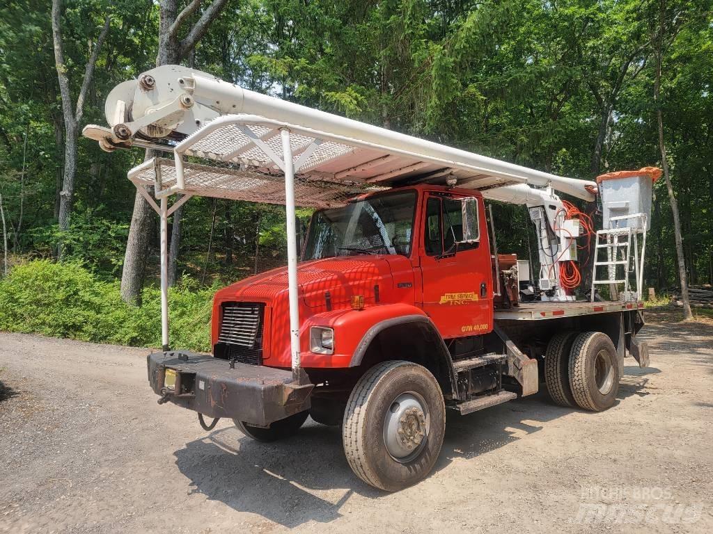 Freightliner FL80 伸縮臂高空作業車