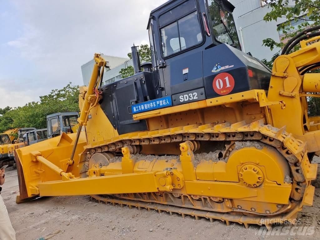Shantui SD 32 履帶推土機