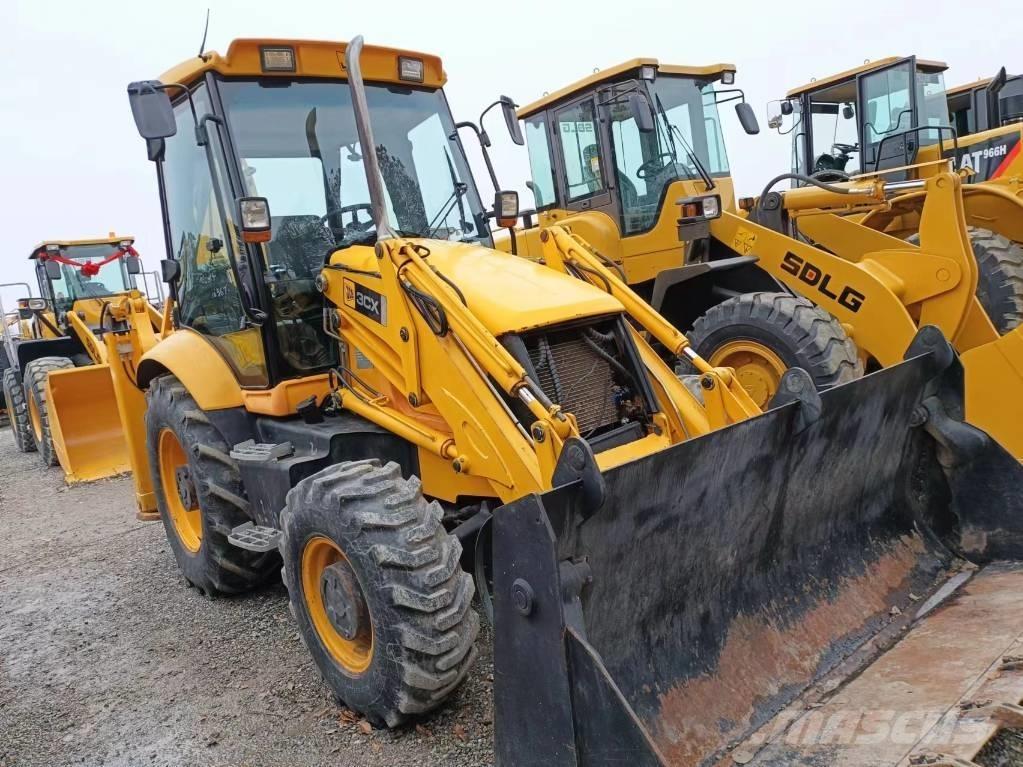 JCB 3 CX 反鏟裝載機