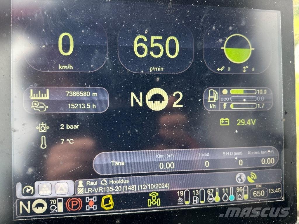 Komatsu 951 收穫機