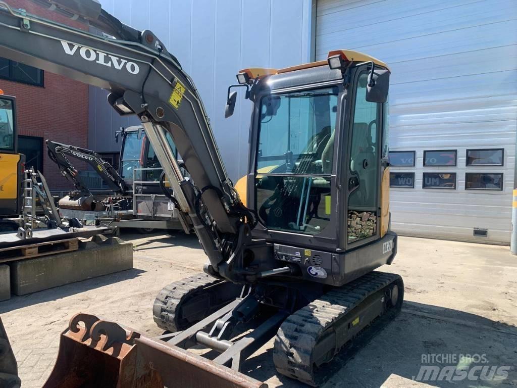 Volvo EC 35 D 小型挖土機/掘鑿機<7t(小型挖掘機)