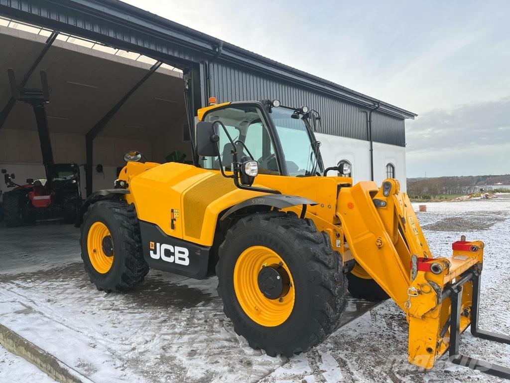 JCB 531-70 伸縮臂操作車