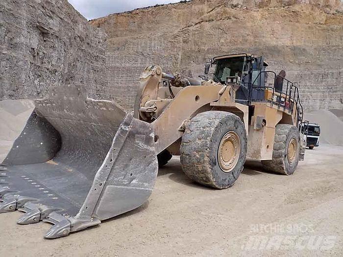 CAT 988K 輪胎式裝載機