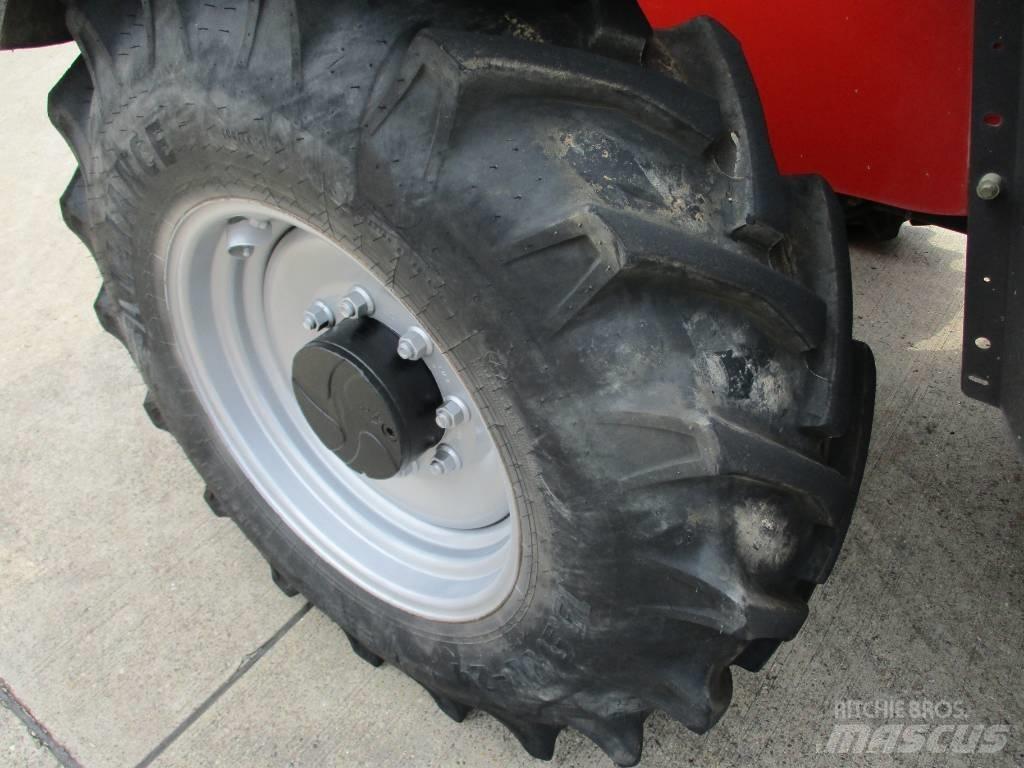 Manitou MT 1440 (124) 伸縮臂操作車