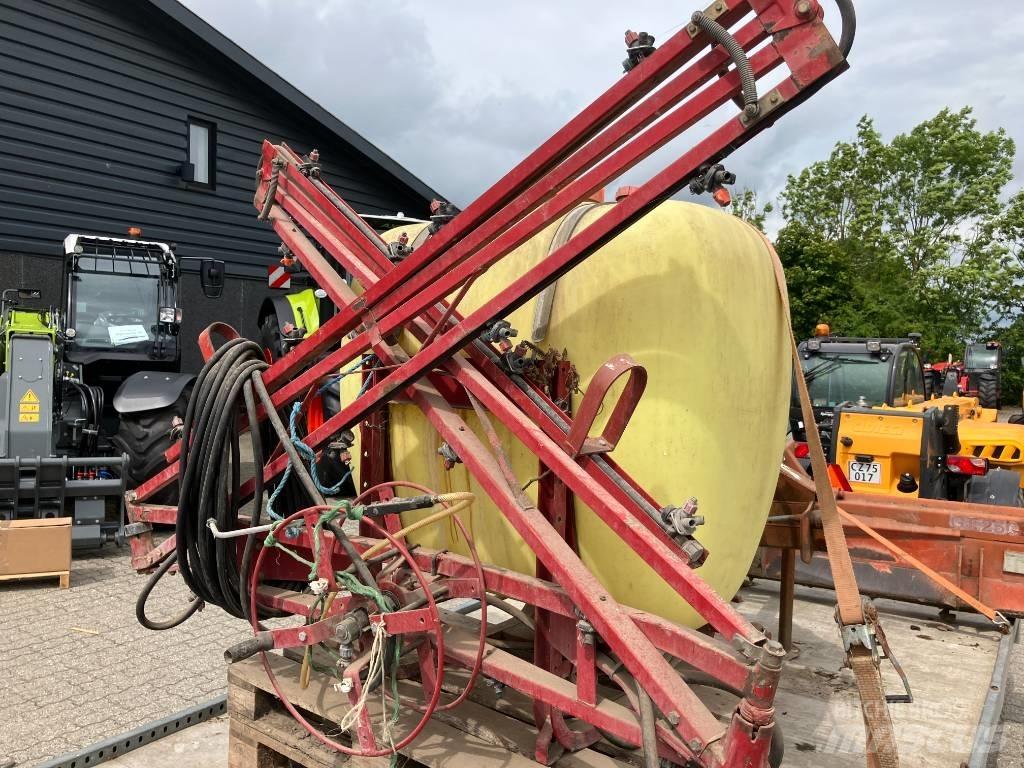 Hardi NK 600 承載式噴霧機