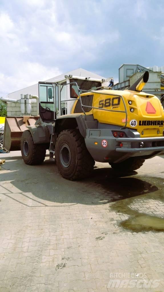 Liebherr L 580 輪胎式裝載機